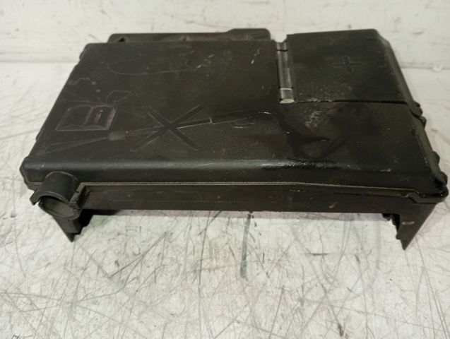Skrzynka bezpieczników 13285113 OPEL