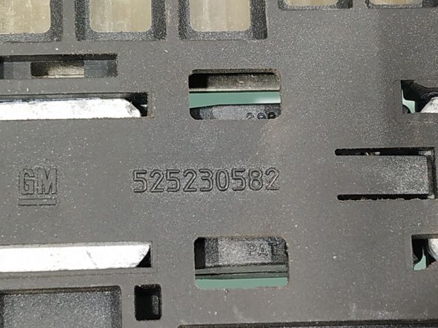 Bezpiecznik Opel Insignia