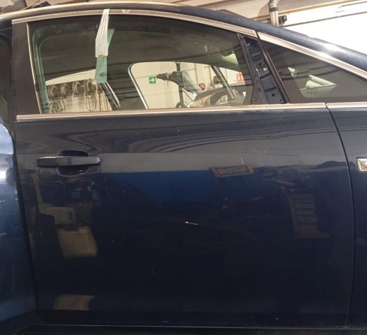 Drzwi tylne prawe 13285611 OPEL