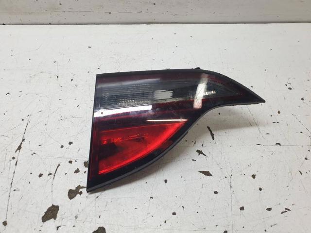 Lampa zespolona tylna prawa wewnętrzna 13292359 OPEL