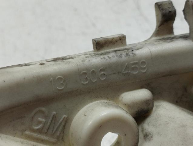 Lampa zespolona tylna lewa zewnętrzna 13306459 OPEL