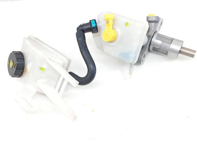 Zbiorniczek głównego cylindra hamulcowego (płynu hamulcowego) do Opel Zafira P12