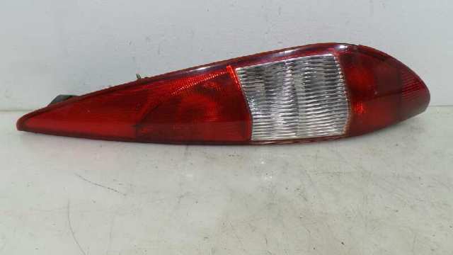 Lampa zespolona tylna prawa 1331600 FORD
