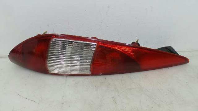Lampa zespolona tylna lewa 1331601 FORD