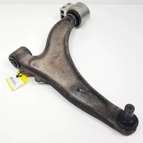 Wahacz zawieszenia przedniego dolny lewy 13318884 OPEL