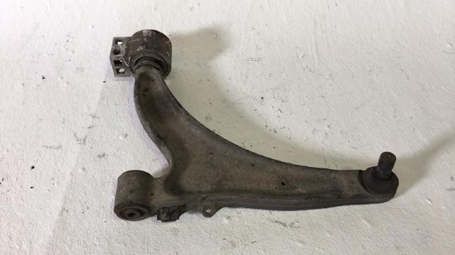 Wahacz zawieszenia przedniego dolny lewy 13318884 OPEL