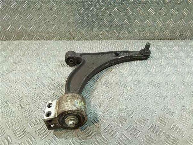 Wahacz zawieszenia przedniego dolny prawy 13318885 OPEL