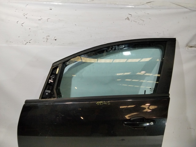 Drzwi przednie lewe 13330765 OPEL
