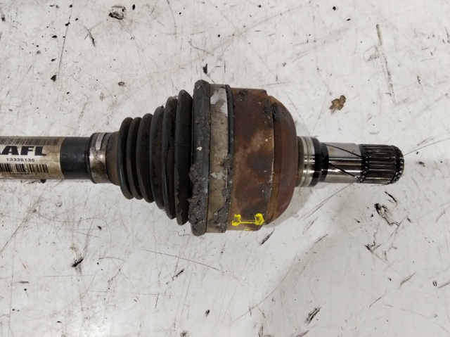 Półoś napędowa przednia lewa 13335135 OPEL