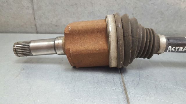 Piasta tylna 13335137 OPEL