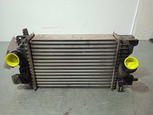 Chłodnica intercoolera 13337687 OPEL
