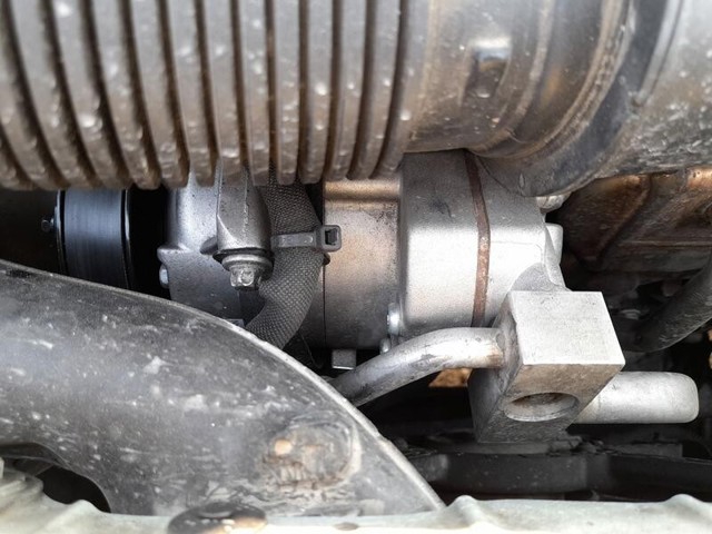 Sprężarka klimatyzacji 13346492 OPEL