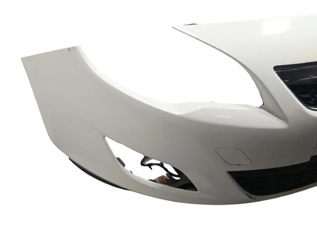 Zderzak przedni Opel Astra 35