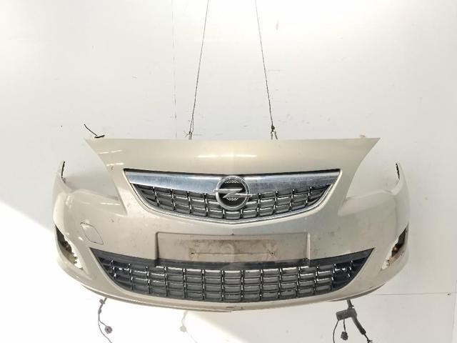 Zderzak przedni 13348047 OPEL