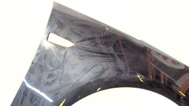 Błotnik przedni prawy Opel Zafira P12