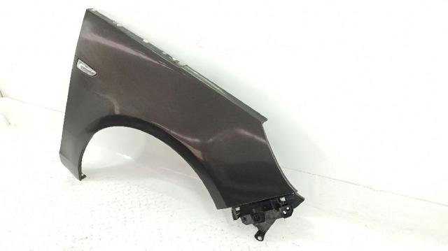 Błotnik przedni prawy Opel Zafira P12