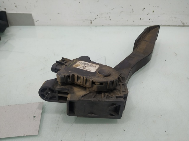 Pedał przyspieszenia (gazu) 13362749 OPEL