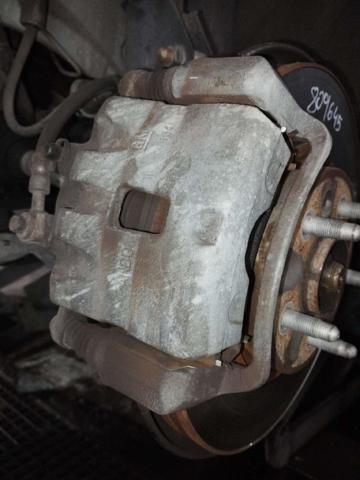 Jarzmo zacisku hamulcowego przedniego Opel Zafira P12