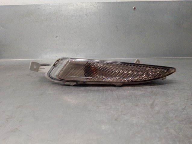 Kierunkowskaz lewy 13367142 OPEL