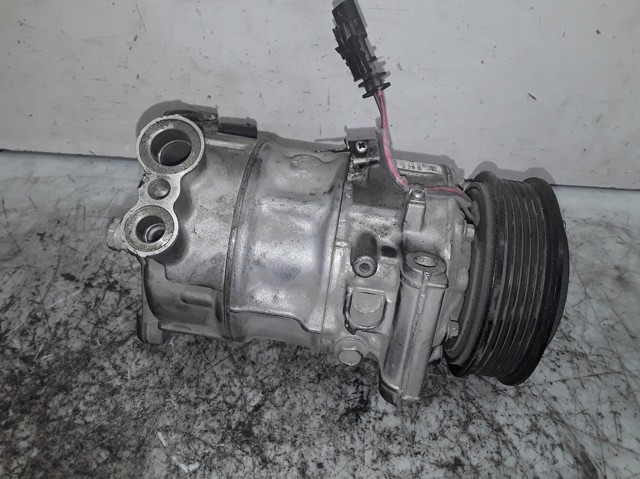 Sprężarka klimatyzacji 13367373 OPEL