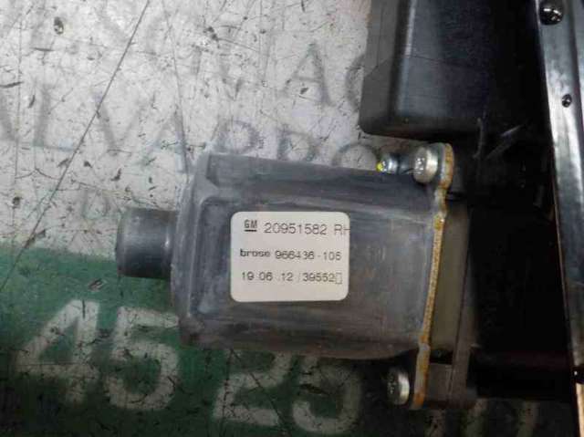 Mechanizm podnoszenia szyby drzwi przednich prawych 13369286 OPEL