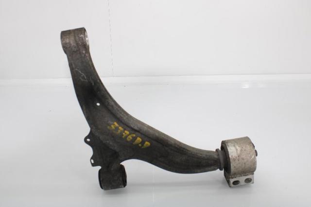 Silentblock przedniego wahacza dolnego 13371815 OPEL