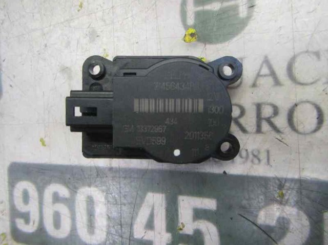 Silniczek klapy nagrzewnicy 13372987 OPEL