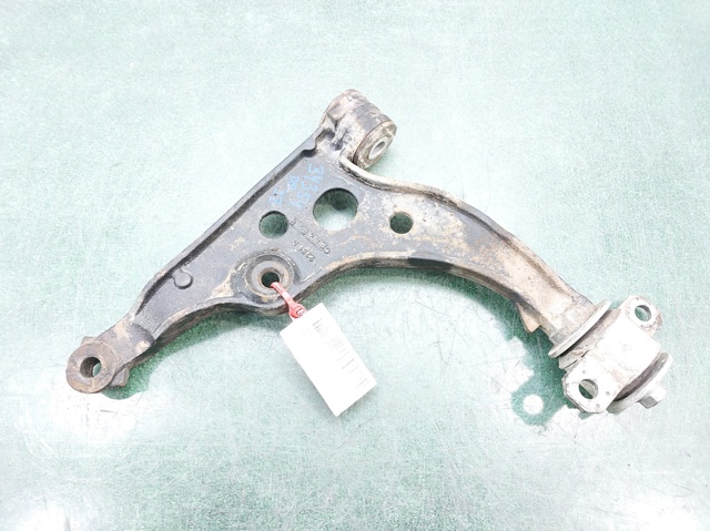 Wahacz zawieszenia przedniego dolny lewy 1339465080 FIAT
