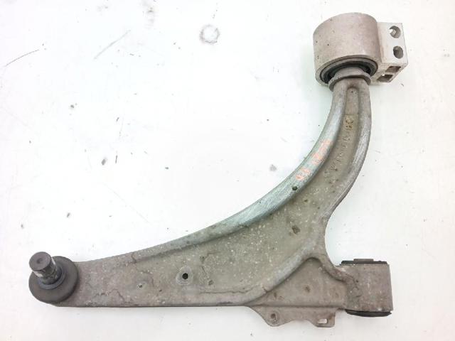 Wahacz zawieszenia przedniego dolny prawy 13401130 OPEL