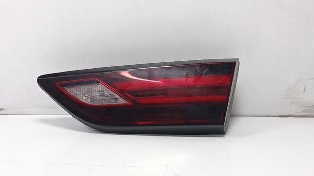 Lampa zespolona tylna prawa wewnętrzna 13401167 OPEL