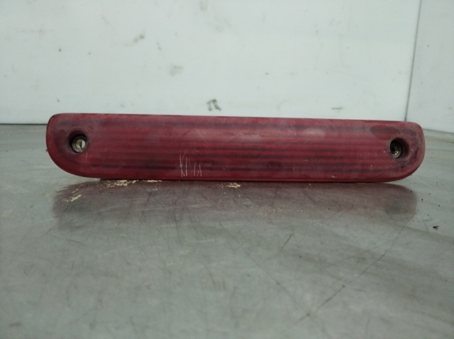 Lampa stop tylna dodatkowa 1340670080 PEUGEOT