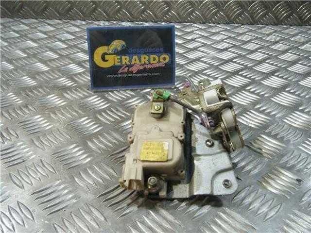 Zamek drzwi przednich lewych 134101 OPEL