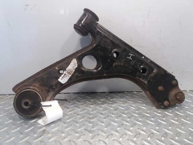 Wahacz zawieszenia przedniego dolny lewy 13426552 OPEL