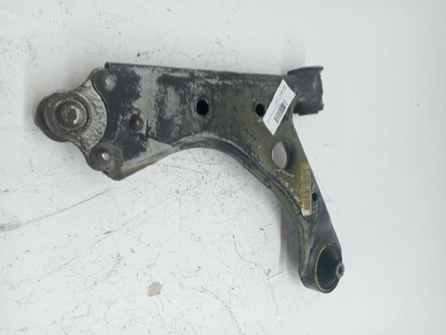 Wahacz zawieszenia przedniego dolny prawy 13426553 OPEL