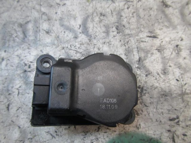 Silniczek klapy nagrzewnicy 13426651 OPEL