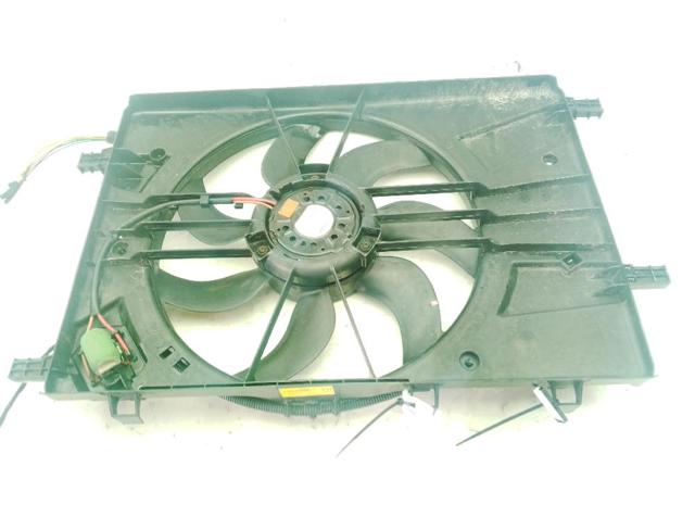 Wentylator elektryczny układu chłodzenia kompletny (silnik+wirnik) 13427159 GM