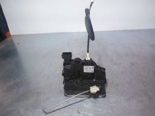 Zamek drzwi przednich prawych 13431840 OPEL