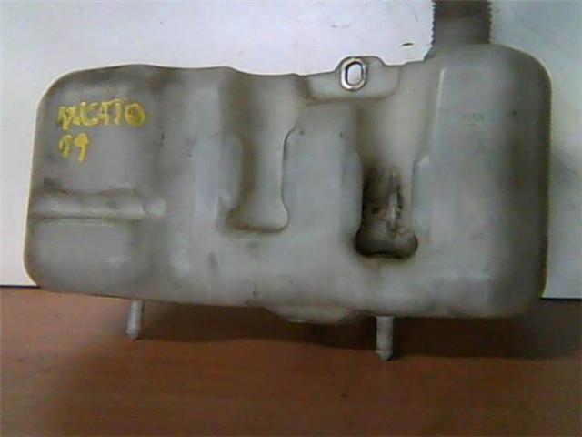 Zbiorniczek spryskiwacza szyb 1348579080 FIAT