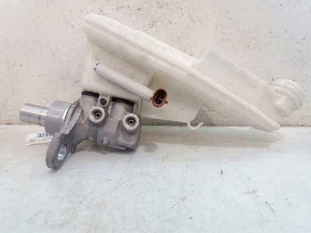 Główny cylinder hamulców 13486143 OPEL
