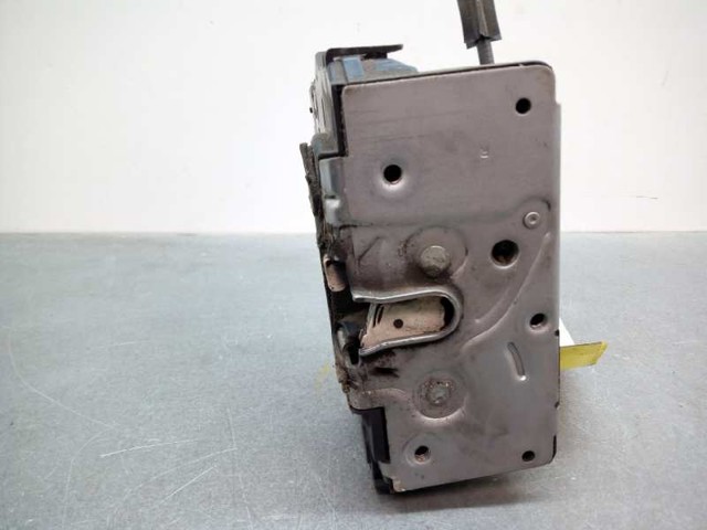 Zamek drzwi przednich lewych 1350147080 FIAT