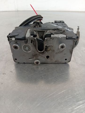 Zamek drzwi przednich lewych 1350147080 PEUGEOT