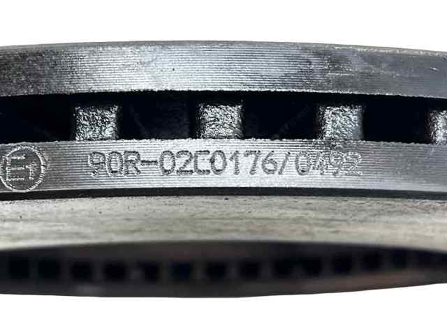 Tarcza hamulcowa przednia 13502052 GM