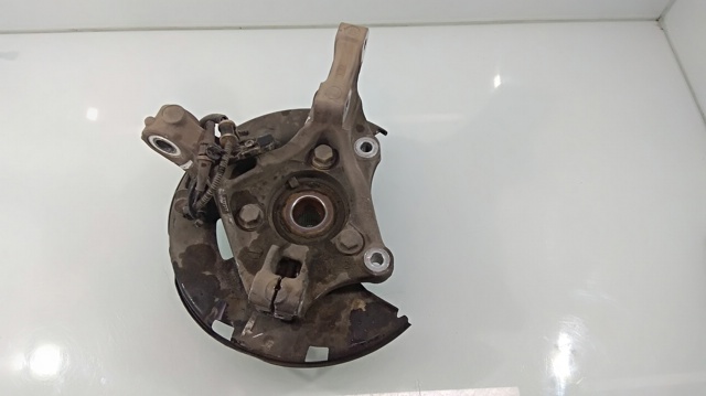 Piasta przednia 13502828 OPEL