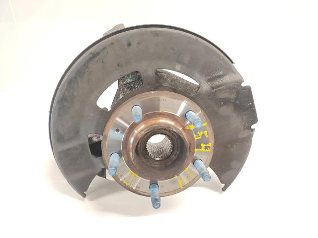 Piasta przednia 13502829 GM