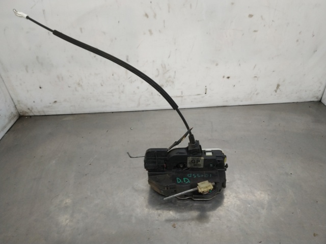 Zamek drzwi przednich prawych 13503802 OPEL