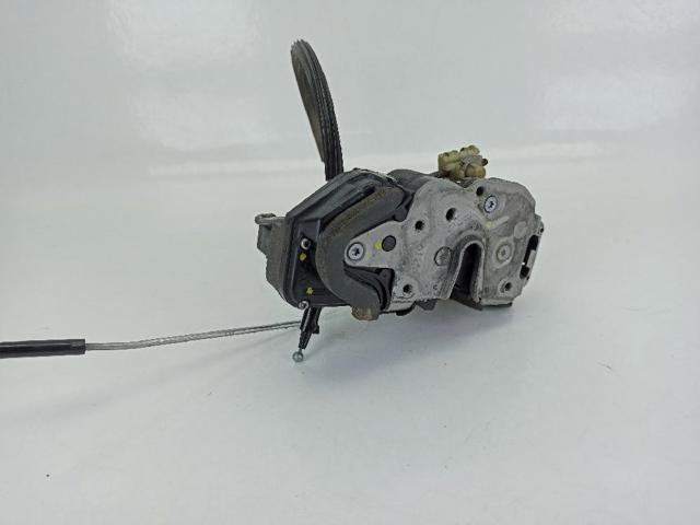 Zamek drzwi tylnych prawych 13503808 OPEL