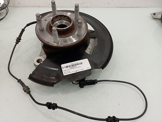 Piasta przednia 13517459 OPEL
