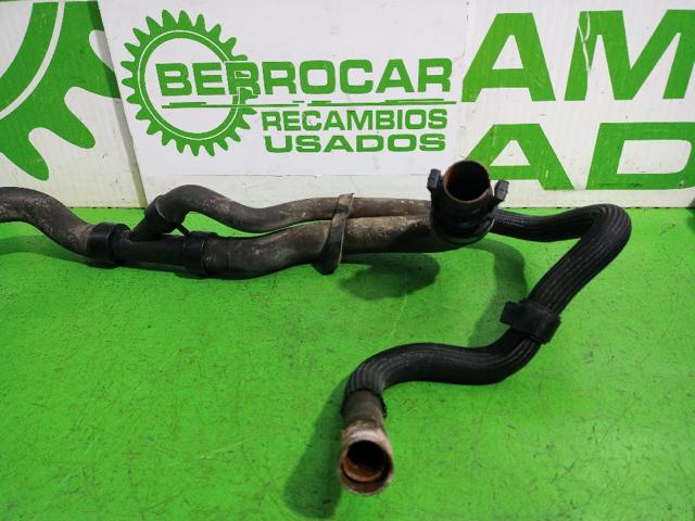 Przewód (króciec) chłodnicy górny Peugeot Partner 1 5F