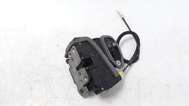 Zamek drzwi przednich lewych 13533588 OPEL