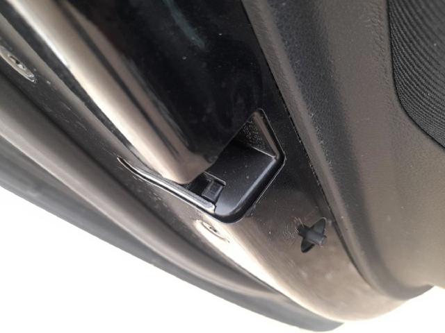 Zamek drzwi tylnych lewych 13533664 OPEL